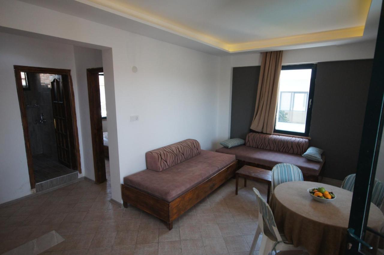 Poppy Apartments Фетхие Экстерьер фото